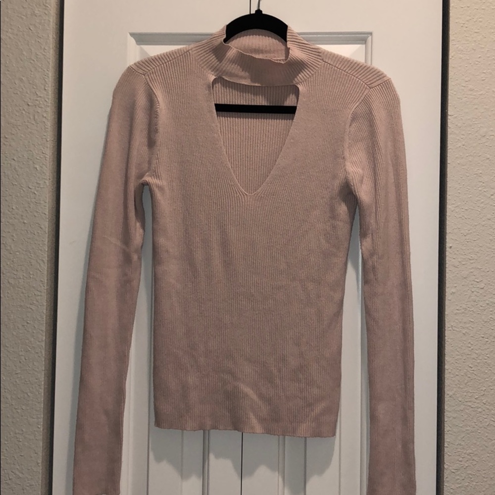 Express Cut Out Long Sleeve